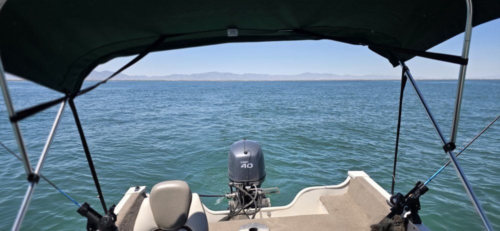 2004 Crestliner 14ft Fishing Boat w/ 40HP Yamaha 4 stroke Outboard, Minn Kota Trolling Motor & Humminbird Fish Finder