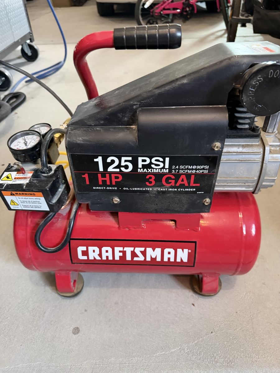 Craftsman 125 psi 1 HP 3 Gallon Air Compressor 