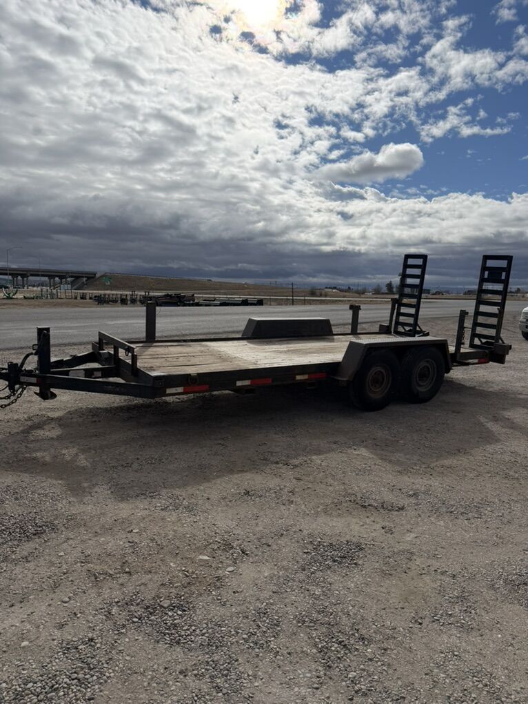 2016 Heavy Duty Equipment Trailer
