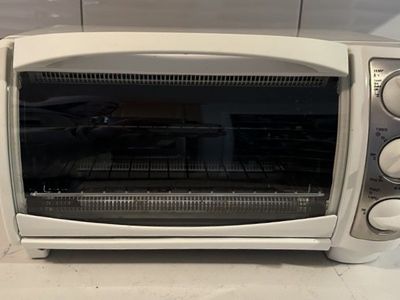 Black and Decker Toaster Oven