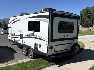 2017 Keystone Outback Ultra-lite Camper Trailer