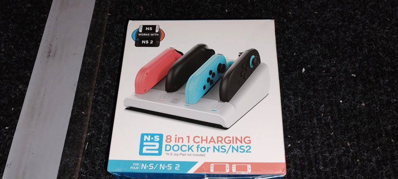 Ipega Nintendo Switch and Switch2 charging dock