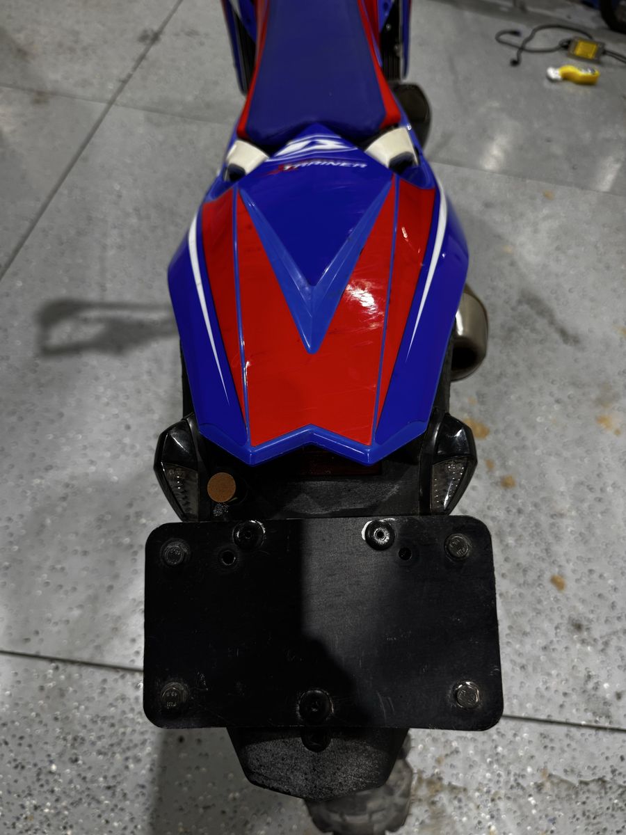 Main image 7