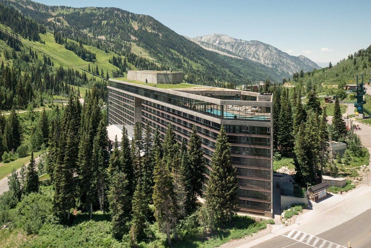 Snowbird Cliff Lodge and Spa! 2 Room Suite- 4th of July Full Week Luxury Rental