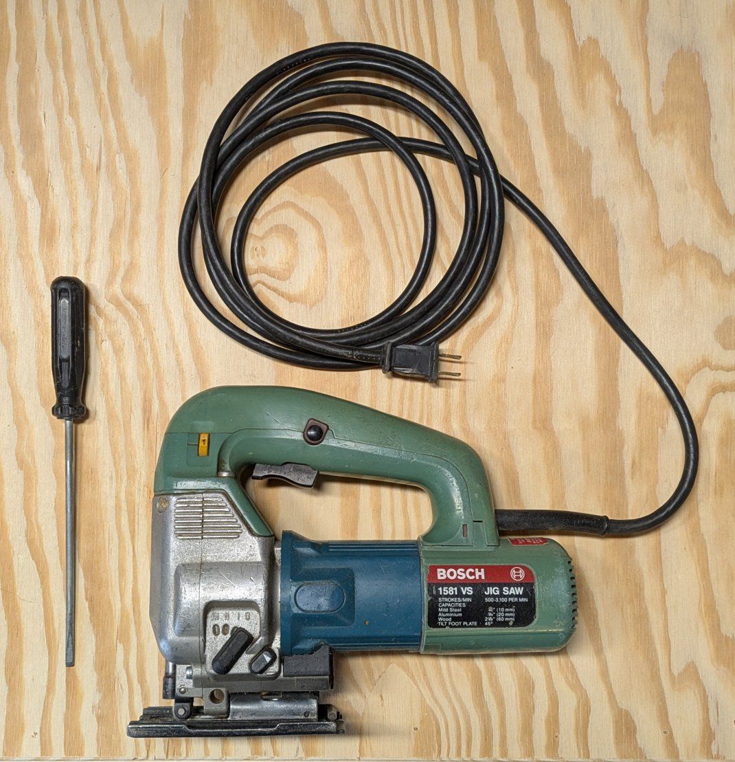 Bosch 1581VS Jig Saw - Corded Electric, Variable Speed, TILT FOOT PLATE