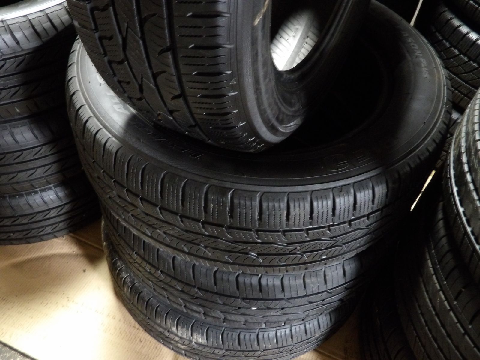 205/60R16 BIG O LEGACY ALL SEASON SET OF USED TIRES