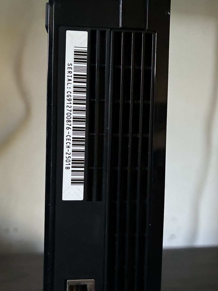 Main image 3