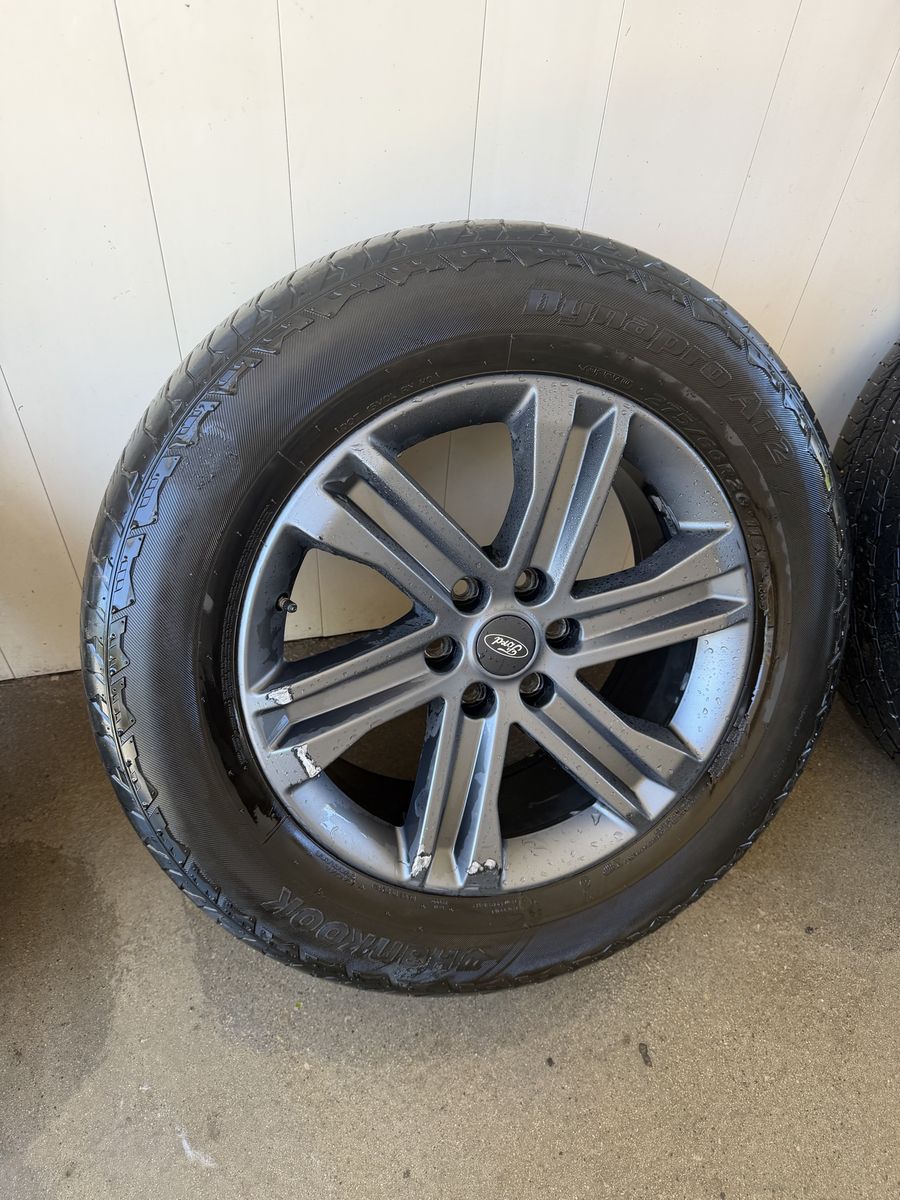 4 - 275/60r20 tires On 20 Wheels