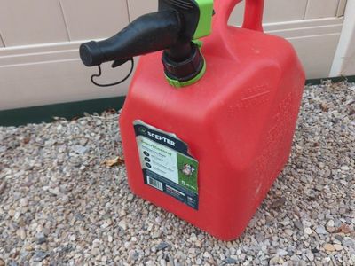 Scepter SmartControl 5-Gallon Gasoline Container Fuel Can