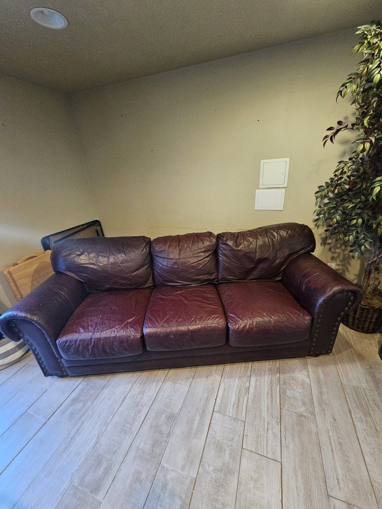 Distressed Burgundy Leather Sofa & Loveseat Set - 3-Seater Couch & 2-Seater, Nailhead Trim