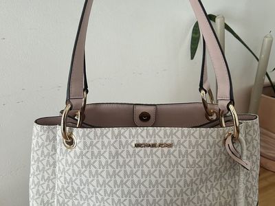 Michael Kors Nicole LG BLSH MLT Signature Tote Bag - New with Tags, Blush Pink & Vanilla
