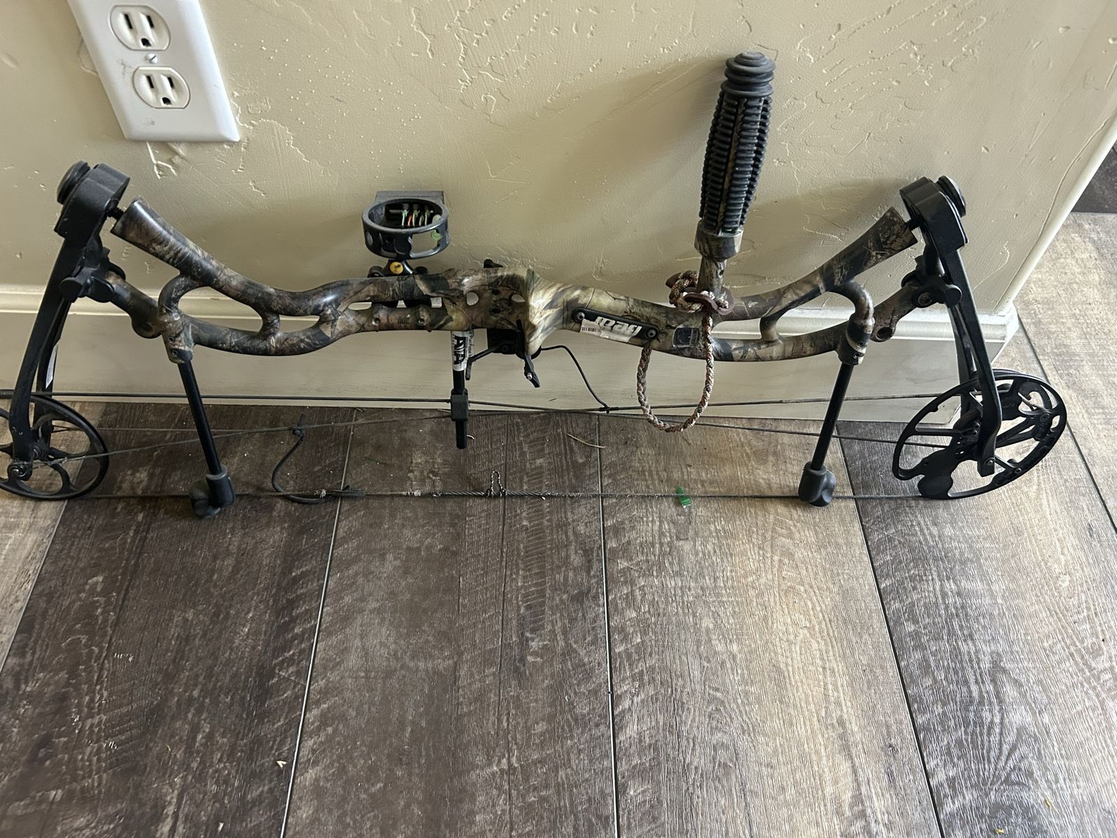 Bear LH Compound Bow