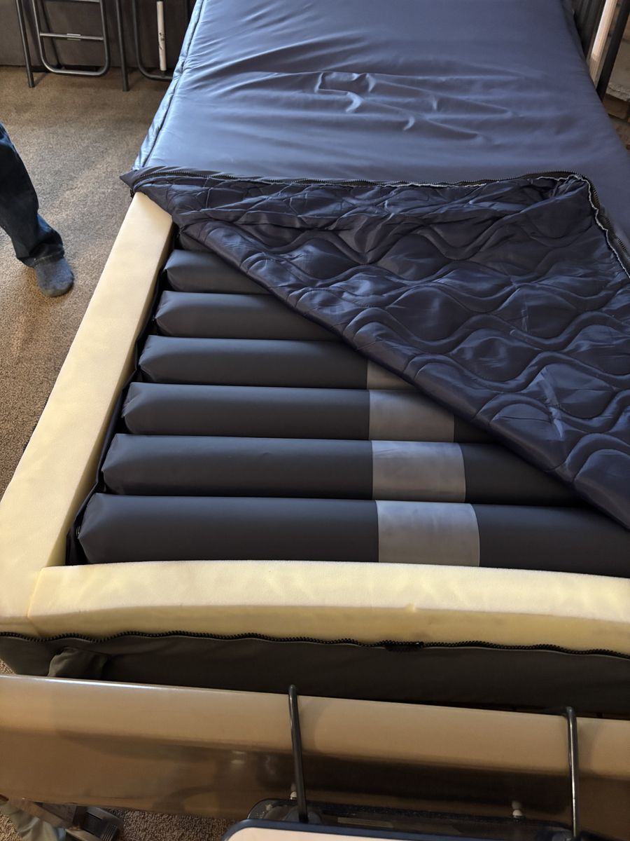Drive Med Aire  Bariatric Mattress System with hospital bed