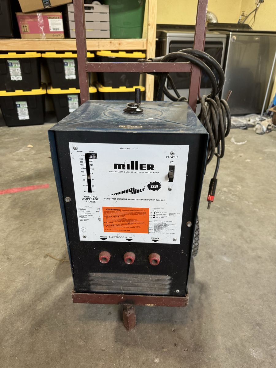 Miller 225 Thunderbolt