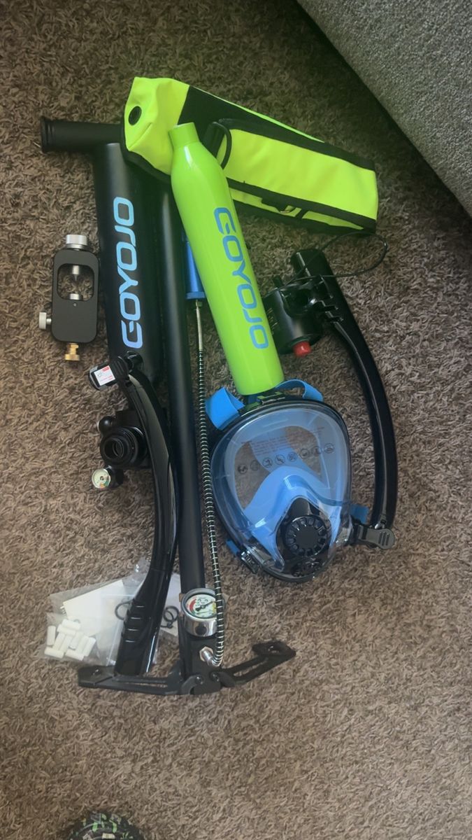 Small scuba tank