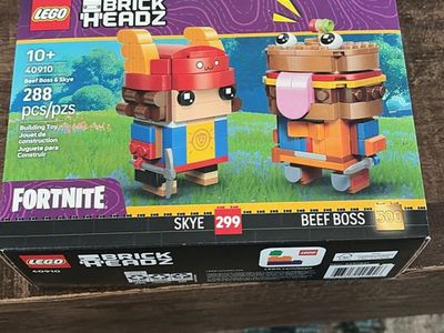 Lego Beef Boss & Skye Brick Headz