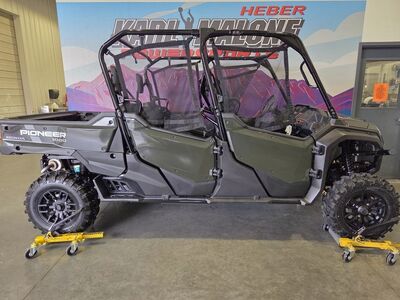 2025 Honda® Pioneer 1000-6 Deluxe Crew