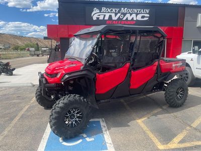 2023 Honda Pioneer 1000-6 Crew Deluxe