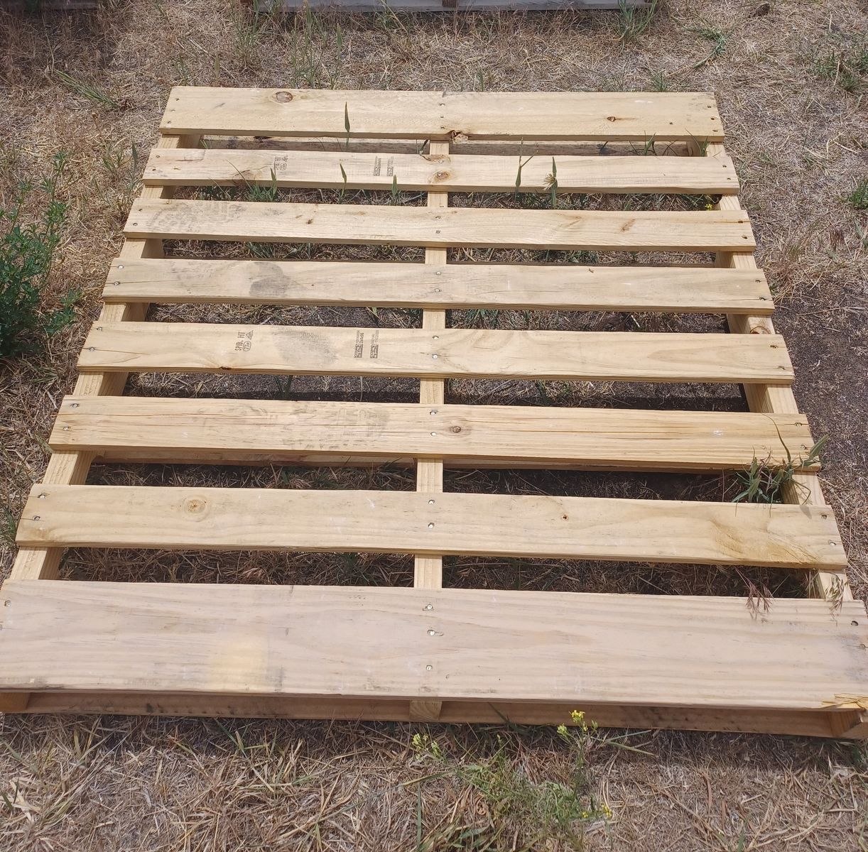 Buy 4 get 1 FREE! - Lumber - Wood Pallets – Various Sizes