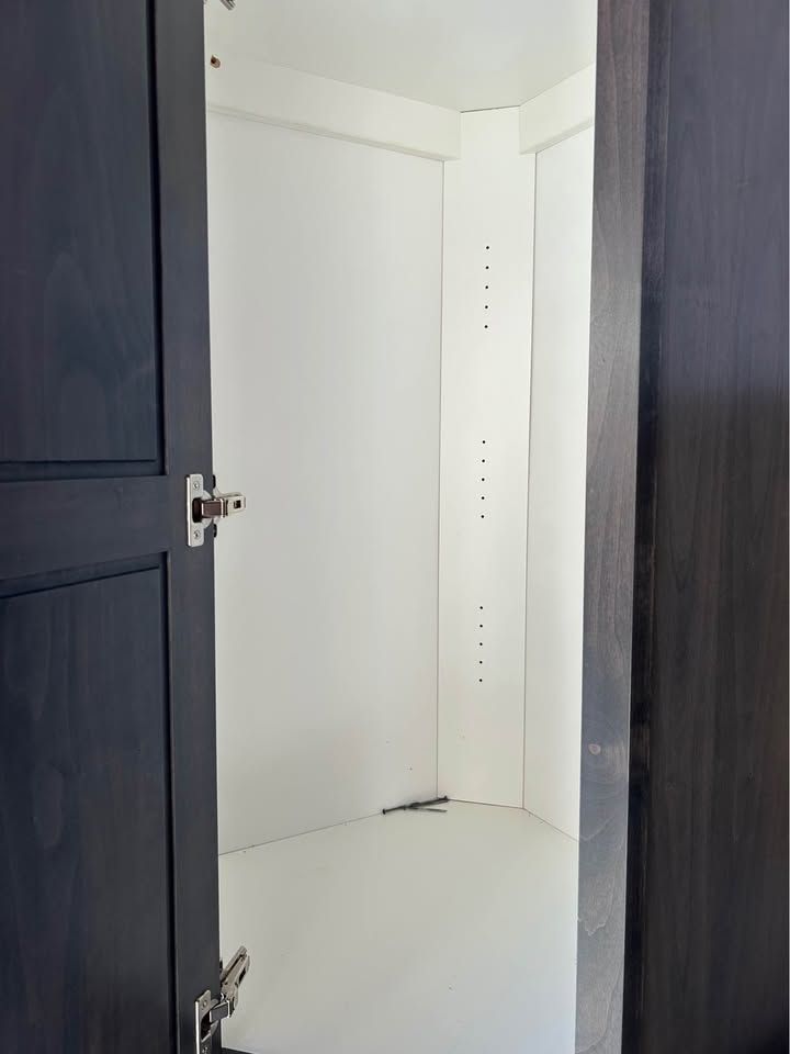 Main image 6