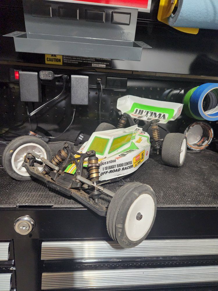 Kyosho Ultima RB7 SS - ARTR 1/10 Scale RC Buggy Off-Road Racer