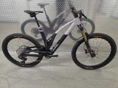 Unno ikki Race S1 Small / Medium