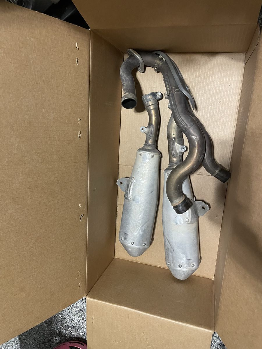 Honda 2019 CRF450R  Exhaust Pipe and Mufflers