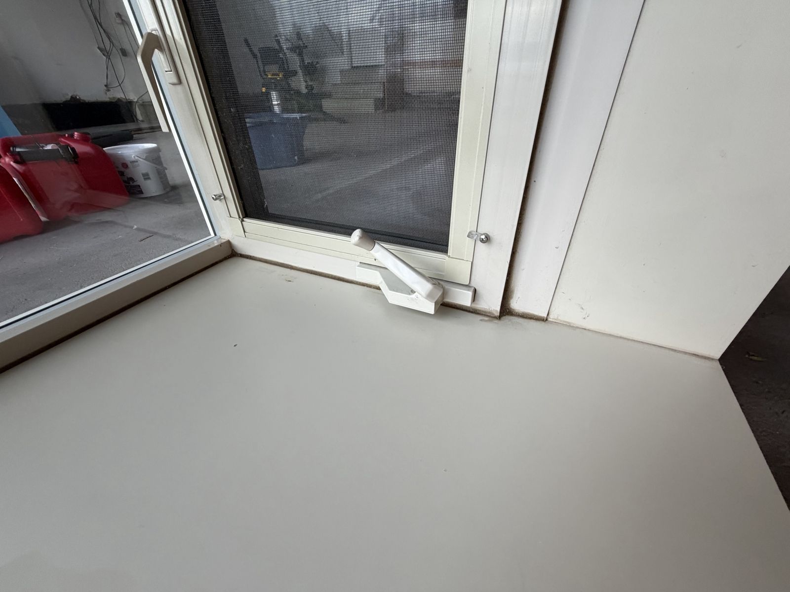 Main image 15