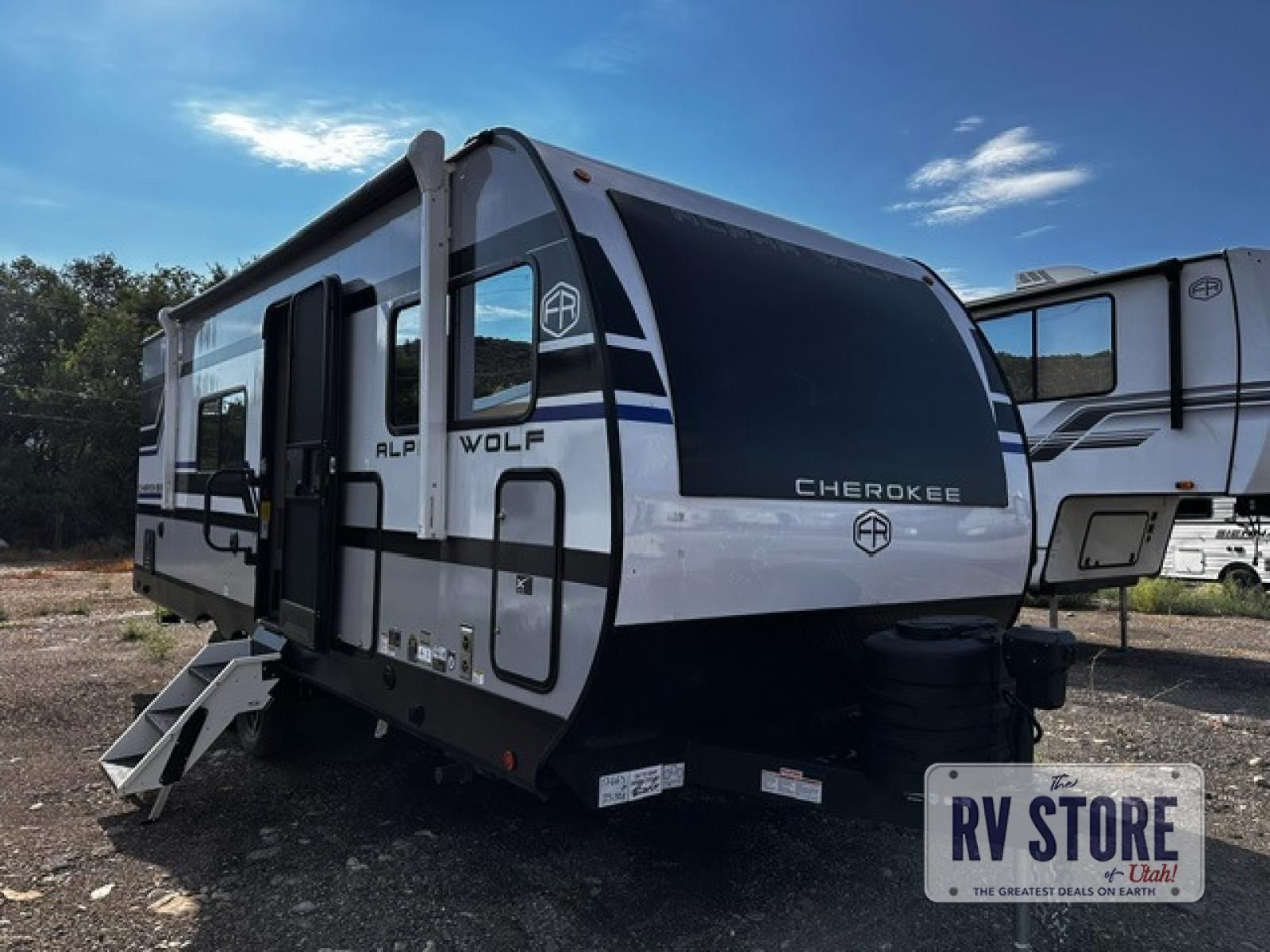 2027 Forest River RV Cherokee Alpha Wolf 25FKX Travel Trailer