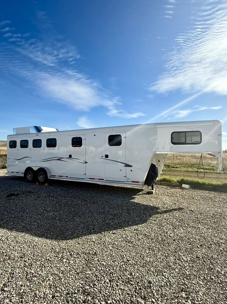 2024 4 Horse Trails West