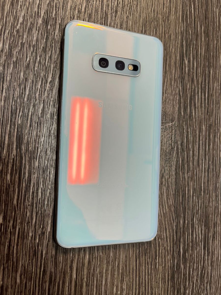 Samsung Galaxy S10E 128gb - Unlocked