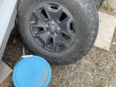 2018 Jeep 265/70R 17