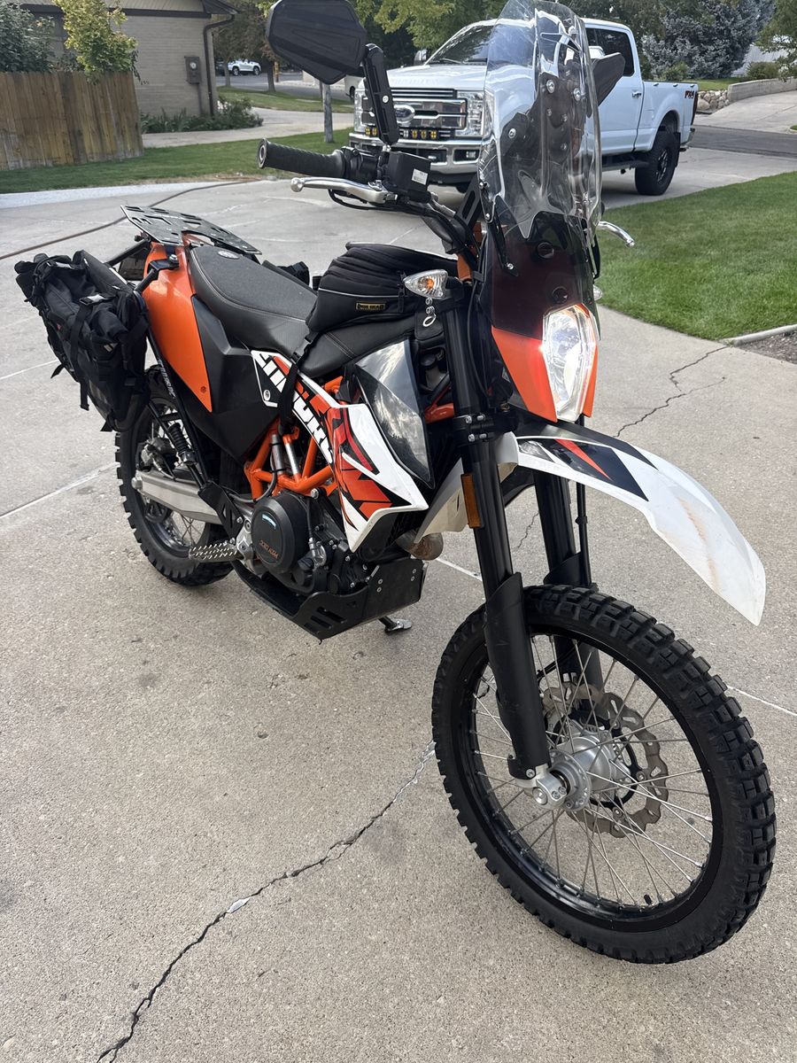 KTM 690 Adventure R