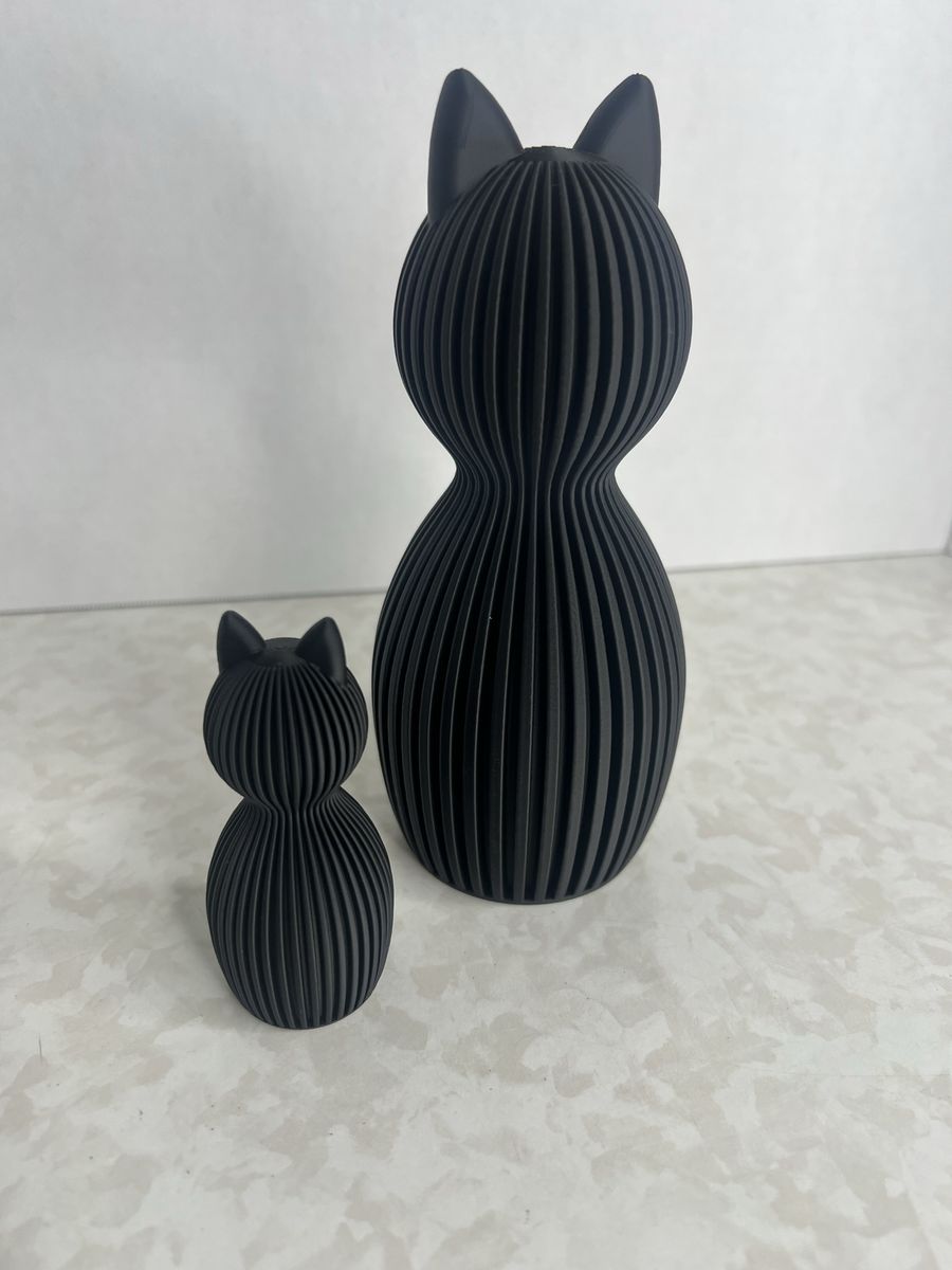 Unique Black Cat Figurines - Set of 2 Modern Ribbed Decor, Witchy Aesthetic
