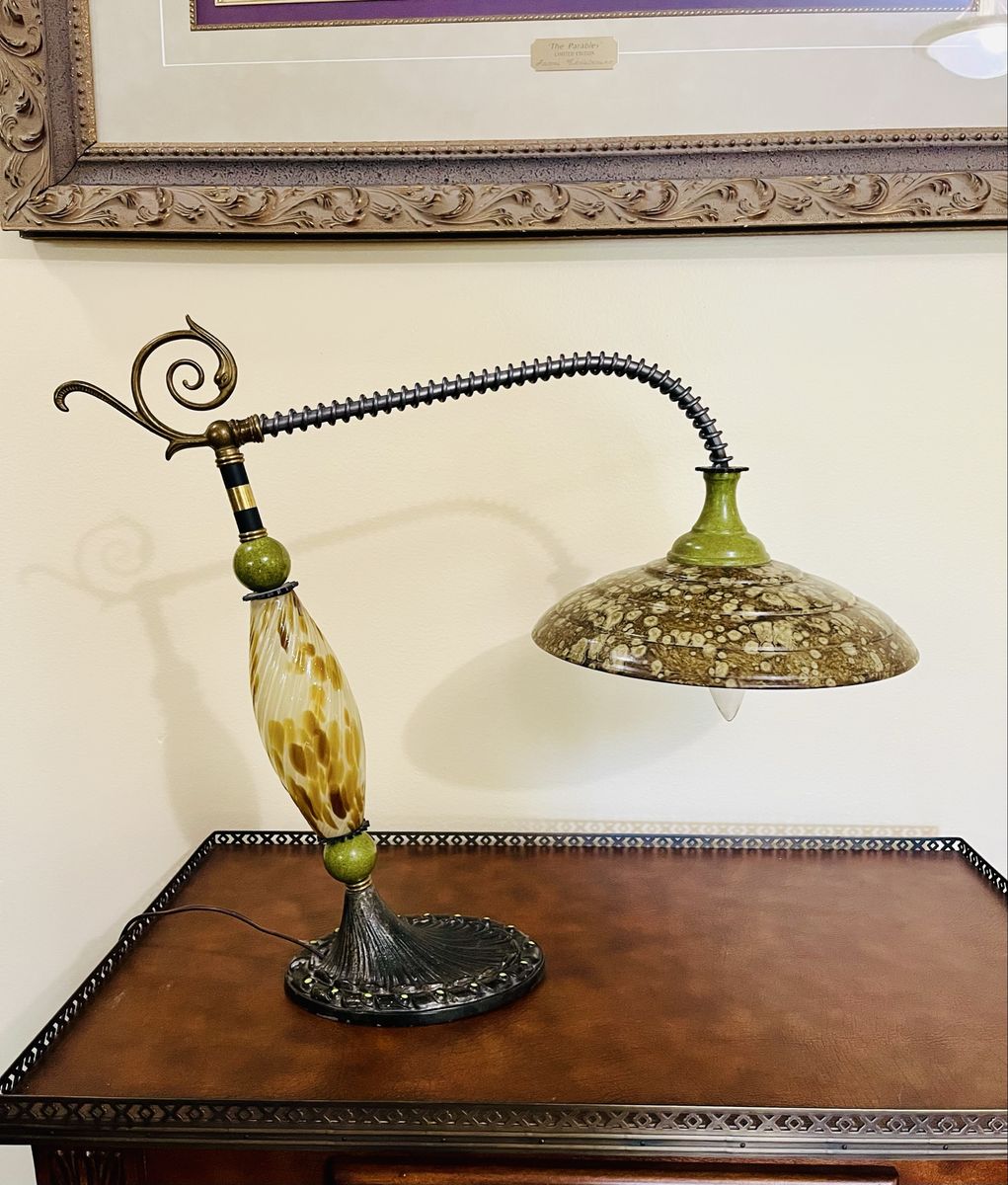 VINTAGE UNIQUE LAMP HIGH QUALITY CRAFTSMANSHIP