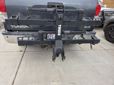 Thule XTR Pro 2 Bike Rack W/Hitch & Bike Locks