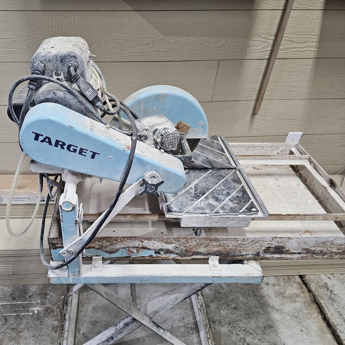 TARGET TILE SAW