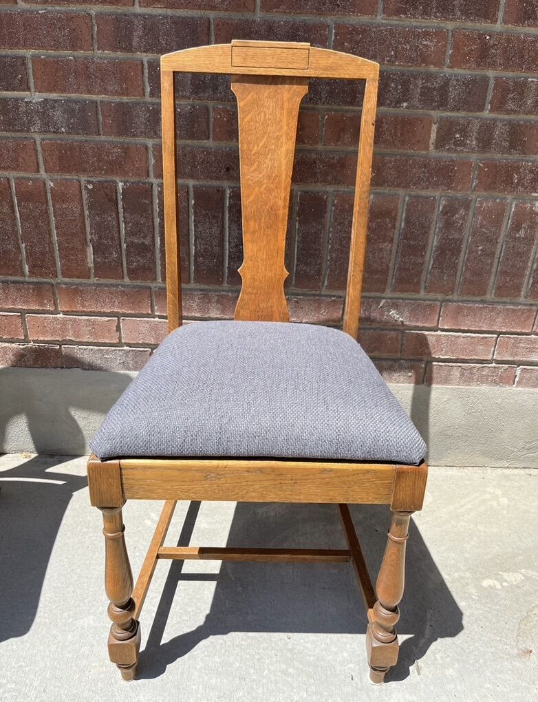 Antique Quarter Sawn /Tiger Oak Chair $30