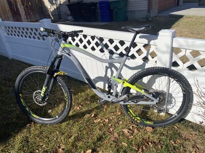 2018 Giant Trance 2 XL $1000.00