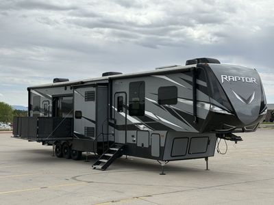2021 Keystone Raptor 429 Toy Hauler