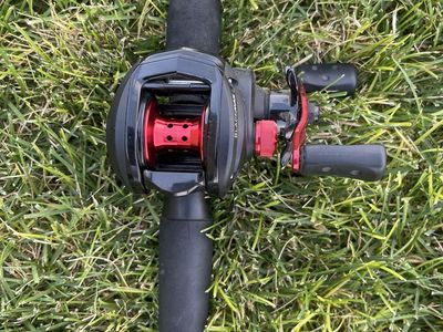 Abu Garcia Black Max Baitcasting Fishing Reel & Rod Combo - Used