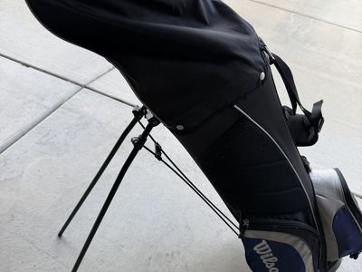 Wilson Golf Bag with Stand & Clubs - Complete Set, Good Condition