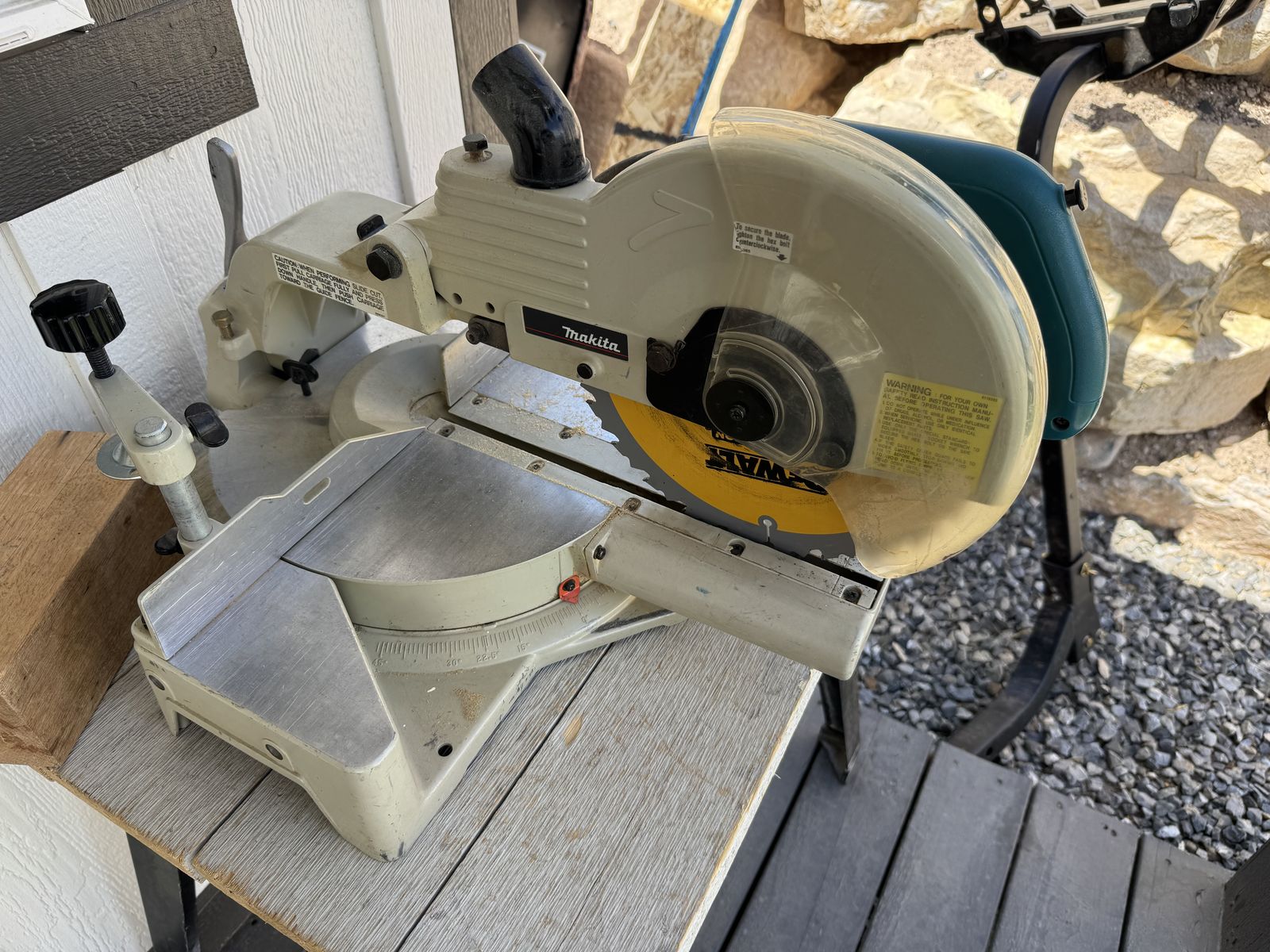 Makita LS1011 combo angle miter saw