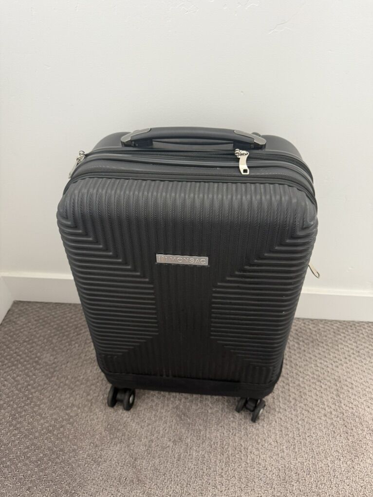 Monsac Hardshell Carry On 4 Wheeler