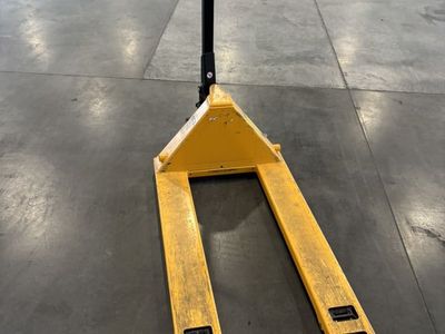 U-Line Pallet Truck