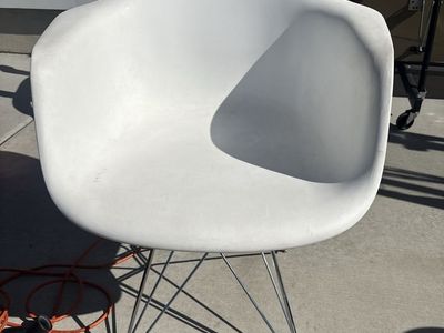 Modern White Molded Plastic Armchair with Chrome Eiffel Wire Base