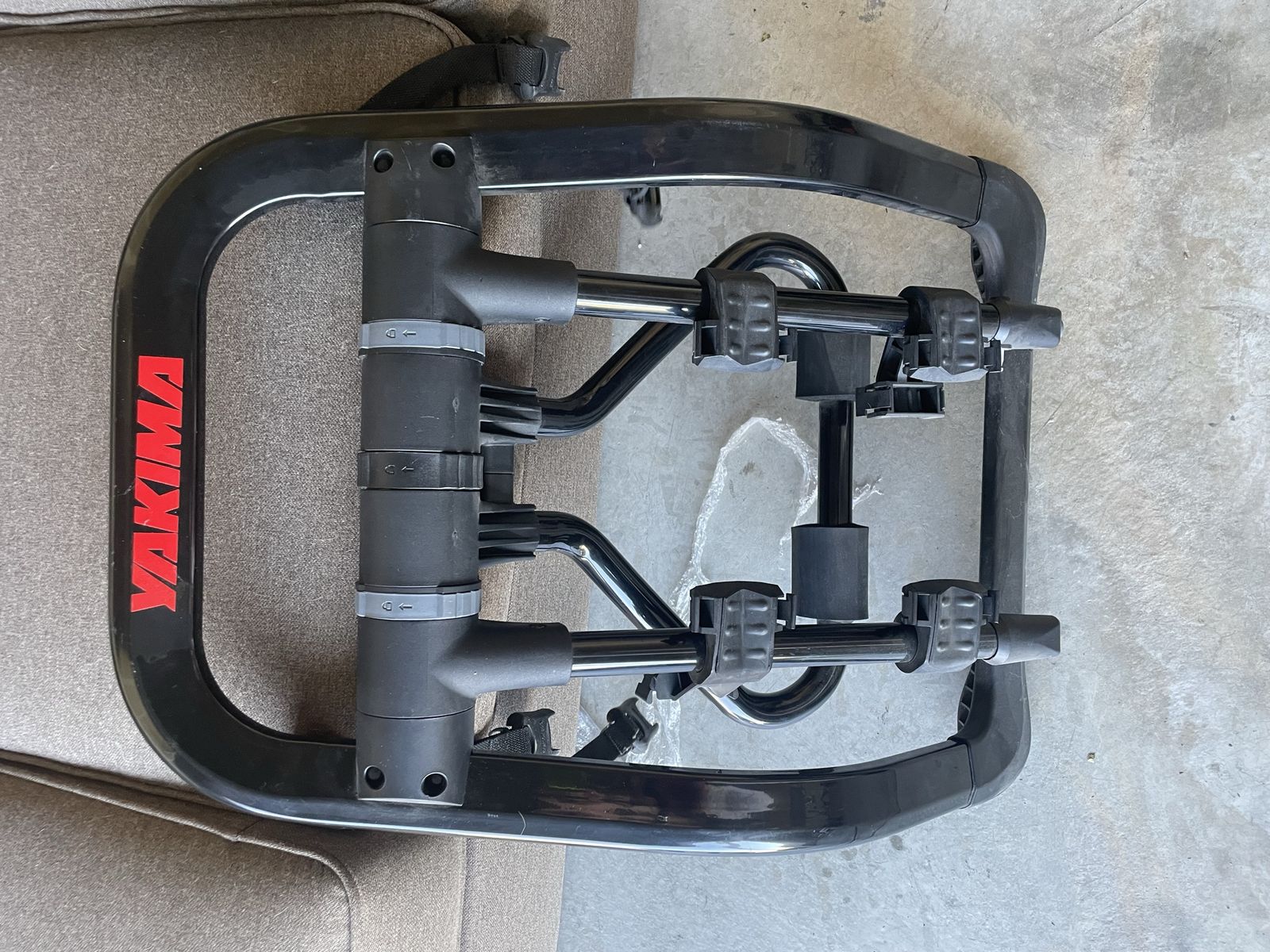 Yakima Fullback 2 trunk bike rack