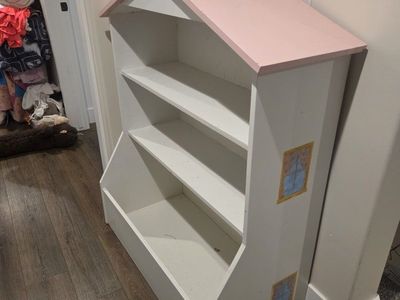 Kids White & Pink Dollhouse Bookcase with Storage Bin - Adorable House-Shaped Shelf