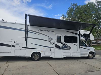 2020 Forest River RV Forester 3271S 32' (Low Miles!)