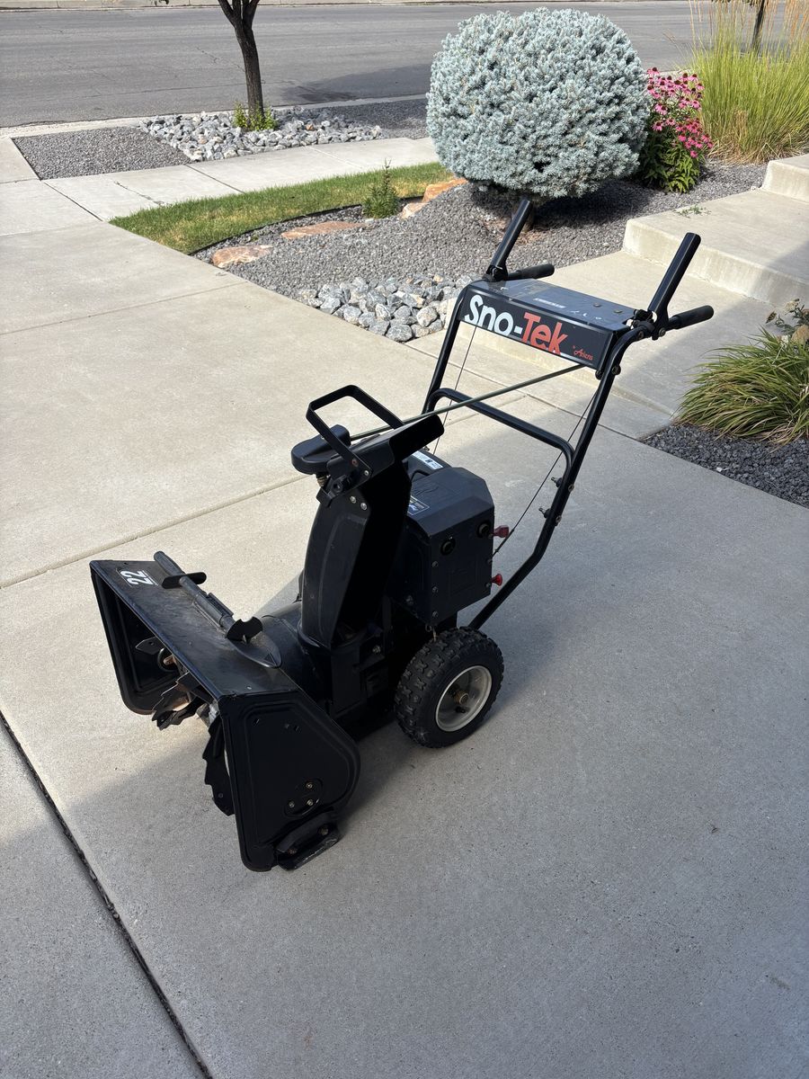FREE!!! Ariens Sno-Tek 22" Gas Snow Blower